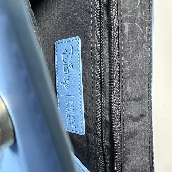 Danielle Nicole Disney Winnie the Pooh Balloon Crossbody Bag - Picture 9 of 14